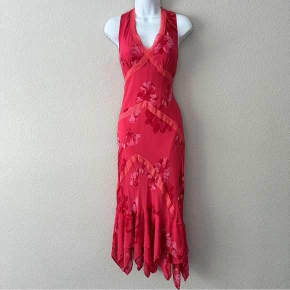 Vintage Floral Lace V-Neck Dress - Picture 3 of 10